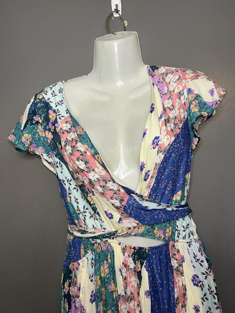 Olivaceous Dress Womens Medium Multicolor Floral Wrap Maxi Ruffle Sundress